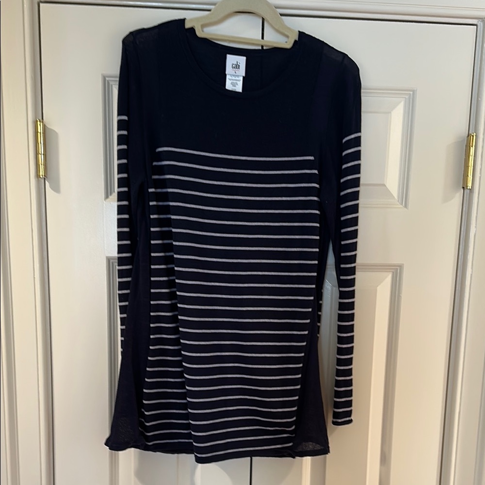 Cabi Lightweight Navy and white sweater - size L